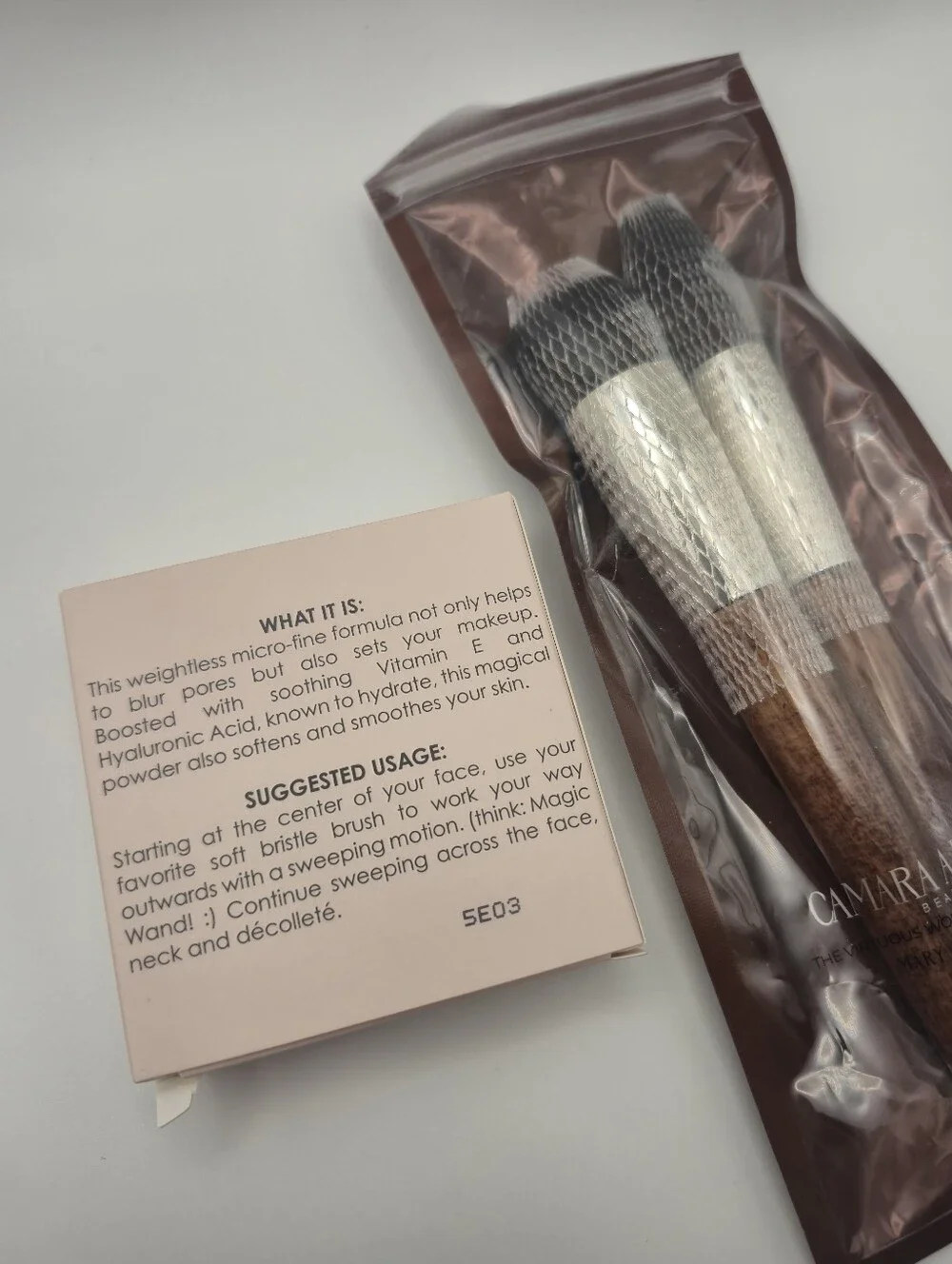 Ka'Vos Pixie Powder Setting Powder + Camara A Unique Brush Set Bundle New